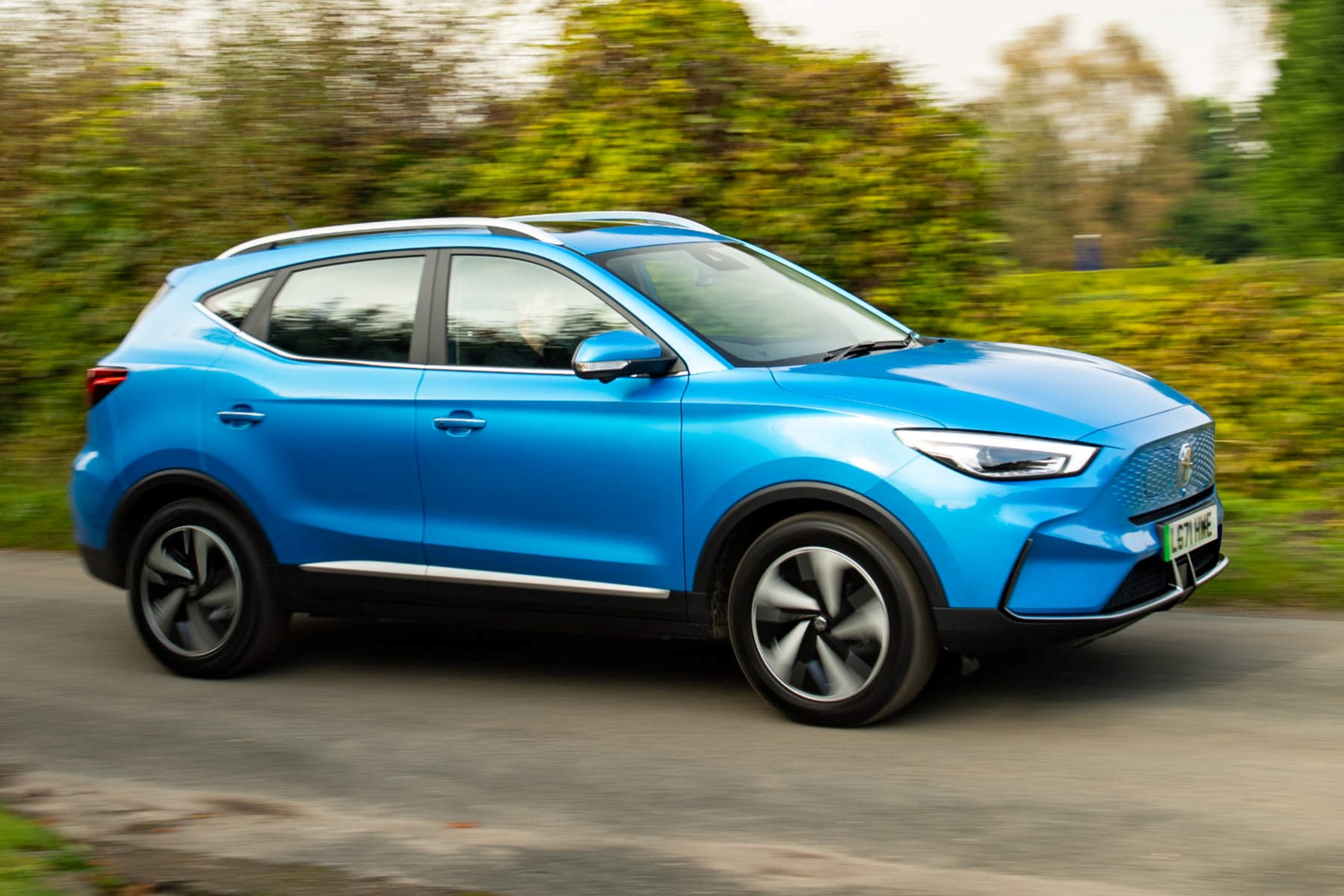 MG ZS EV Review (2022) Parkers