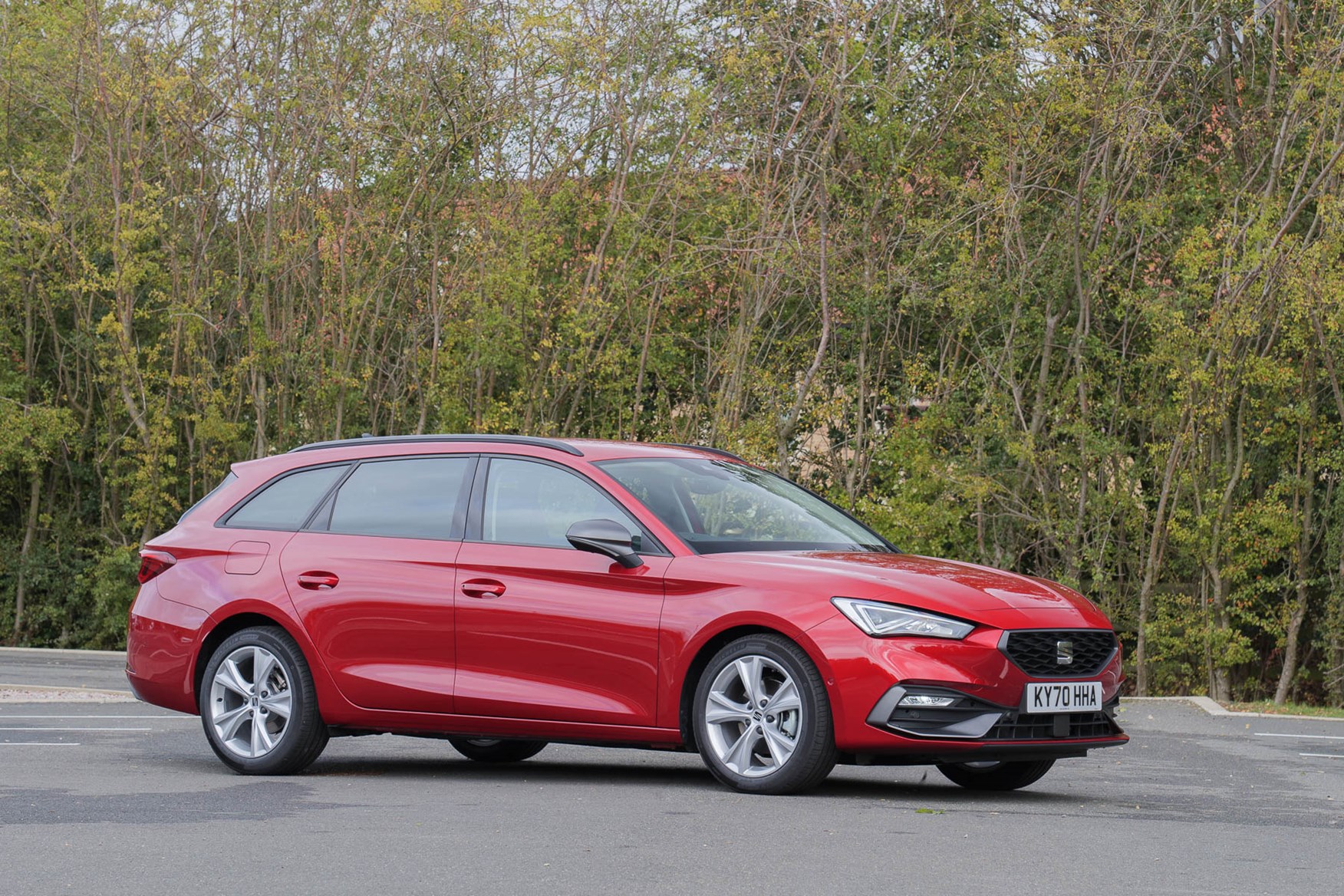 SEAT Leon Estate (2023) boot space, practicality and safety | Parkers