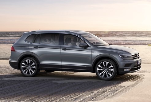 Volkswagen Tiguan Allspace Review (2022) | Parkers