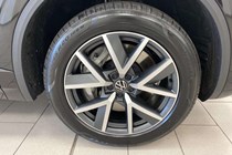 Volkswagen Touareg SUV (18 on) 3.0 TSI eHybrid 4Motion Elegance 5dr Tip Auto For Sale - Lookers Volkswagen Blackburn, Blackburn
