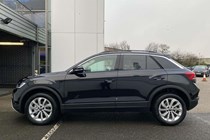 Volkswagen T-Roc SUV (17 on) 1.5 TSI Match 5dr DSG For Sale - Lookers Volkswagen Battersea, Battersea