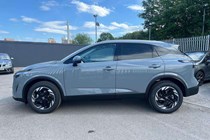 Nissan Qashqai SUV (21 on) 1.3 DiG-T MH N-Connecta [Glass Roof] 5dr For Sale - Lookers Nissan Leeds, Leeds