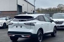 Nissan Qashqai SUV (21 on) 1.3 DiG-T MH N-Connecta [Glass Roof] 5dr For Sale - Lookers Nissan Carlisle, Carlisle