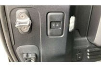 Land Rover Defender 110 (19 on) 4.4 P635 Octa 110 5dr Auto For Sale - Vertu Motors Land Rover Guiseley, Bradford Road