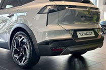 Renault Symbioz SUV (24 on) 1.6 E-Tech FHEV 145 Iconic Esprit Alpine 5dr Auto For Sale - Pentagon Vauxhall Oldham, Oldham