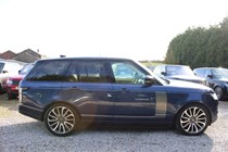 Land Rover Range Rover (13-21) Autobiography 4.4 SDV8 auto (10/2017 on) 4d For Sale - The Vogue Centre, Oldham