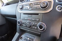 Land Rover Discovery (04-17) 3.0 SDV6 SE Tech 5d Auto For Sale - AutoTrade Southwest, Gloucester