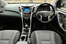 Hyundai i30 Hatchback (12-17) 1.6 CRDi Blue Drive SE 5d For Sale - Prestigio Cars Ltd, Bedford