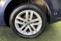 Volkswagen Touran (10-15) 1.6 TDI (105bhp) SE 5d For Sale - AUTO UK, Huddersfield