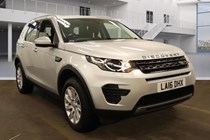 Land Rover Discovery Sport (15 on) 2.0 TD4 (180bhp) SE 5d Auto For Sale - Formula 1 Car Supermarket, Falkirk