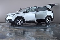 Peugeot 5008 SUV (17-24) Allure 1.2 PureTech 130 S&S EAT6 auto 5d For Sale - Mantles Used Cars Royston, Royston