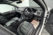 Volkswagen Touareg (10-18) R-Line Plus 3.0 V6 TDI SCR BMT 262PS Tiptronic auto 5d For Sale - JM Automotive, Lisburn