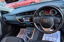 Toyota Auris (12-19) 1.8 VVTi Hybrid Excel 5d CVT Auto For Sale - Motor Village Limited, Stoke-on-Trent