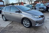Toyota Auris (12-19) 1.8 VVTi Hybrid Excel 5d CVT Auto For Sale - Motor Village Limited, Stoke-on-Trent