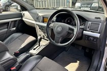 Vauxhall Vectra Hatchback (02-05) 3.2 V6 GSi 5d Auto For Sale - AMICAS GROUP LTD, Bradford