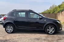 Dacia Sandero Stepway (13-21) Laureate TCe 90 (12/16 on) 5d For Sale - Freeway Car Sales, Rainham