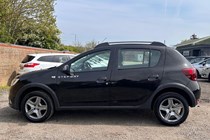 Dacia Sandero Stepway (13-21) Laureate TCe 90 (12/16 on) 5d For Sale - Freeway Car Sales, Rainham