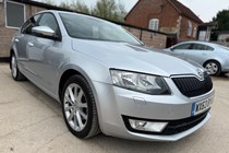 Skoda Octavia Hatchback (13-20) 2.0 TDI CR Elegance 5d DSG For Sale - Oxford Automotive, Kidlington