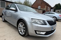 Skoda Octavia Hatchback (13-20) 2.0 TDI CR Elegance 5d DSG For Sale - Oxford Automotive, Kidlington