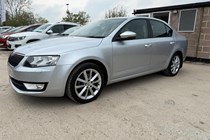 Skoda Octavia Hatchback (13-20) 2.0 TDI CR Elegance 5d DSG For Sale - Oxford Automotive, Kidlington