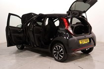 Toyota Aygo (14-22) X-Trend (Toyota Safety Sense) 1.0 VVT-i X-Shift auto 5d For Sale - LMC Cars, Upminster