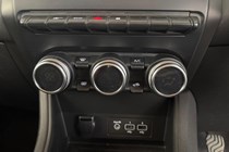 Renault Captur (20 on) Play TCe 100 5d For Sale - Quality Part X Ltd Dunstable, Dunstable