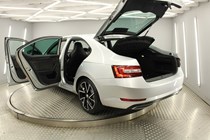 Skoda Superb Hatchback (15-23) SportLine 2.0 TDI CR 150PS DSG auto (07/17 on) 5d For Sale - Redgate Lodge, Shiremore
