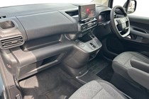 Vauxhall Combo-e Life MPV (21 on) 100kW Design XL 50kWh 5dr Auto [7 Seat] For Sale - Arthurs of Oswestry, Owestry
