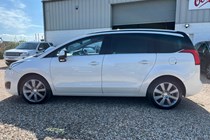 Peugeot 5008 (10-16) 1.6 BlueHDi (120bhp) Allure 5d Auto For Sale - Coopers Cars (South West) Limited, East Brent