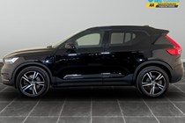 Volvo XC40 SUV (17 on) 1.5 T4 Recharge PHEV R DESIGN Auto 5d For Sale - V12 Sports and Classics Hinckley, Hinckley