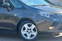 Vauxhall Zafira Tourer (12-18) 1.8i Exclusiv 5d For Sale - CARZ, Surbiton