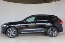 Volvo XC60 SUV (17 on) 2.0 B4D Momentum 5dr AWD Geartronic For Sale - Fleet Sales (Leicester) Limited, Cosby