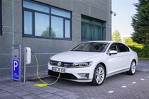 VW Passat GTE charging