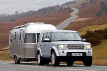 Land Rover Discovery towing