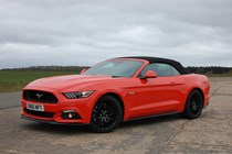 Ford Mustang Convertible V8, front, roof up