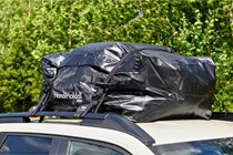 HandiWorld HandiHoldall bag mounted on Dacia Duster roof