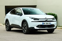 Citroen C4 X (2025) front static