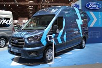 Ford Transit 2019 facelift at the CV Show 2019 - EcoBlue Hybrid