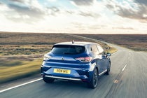 Renault Clio (2024) rear driving