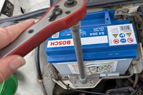 How to change a car battery