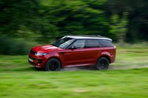 How to drive off-road: Range Rover Sport, driving quickly over grass, red paint