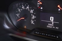 Peugeot Overload Indicator - warning symbol in the instrument cluster