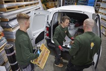 Peugeot Overload Indicator - Tradesman Challenge, green team loading van