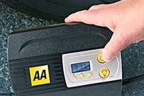 AA 12V Digital Tyre Inflator