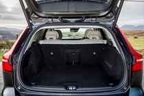 Volvo V60 (2020) luggage compartment