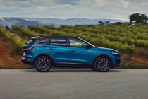 Renault Austral blue 2025 side profile