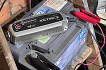 Car battery on charge - How to charge a car battery