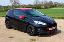 Ford Fiesta Red/Black Edition Static exterior