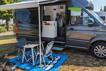 Volkswagen Grand California - camping, awning open