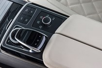 Mercedes-Benz GLE Class 4x4 (2015-) - lhd model interior detail, center console controls